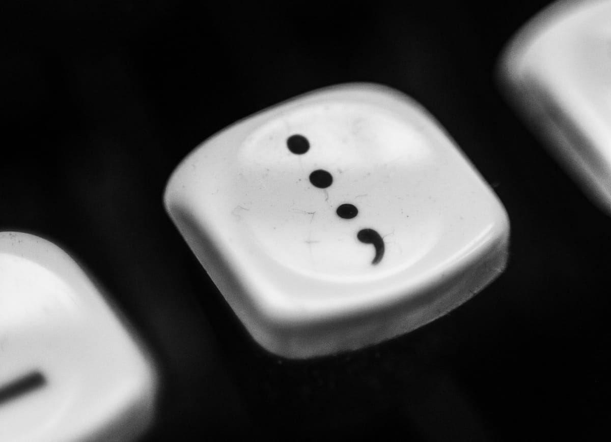 음운부호(콜론, 세미콜론, 쉼표, 마침표 등)와 번역